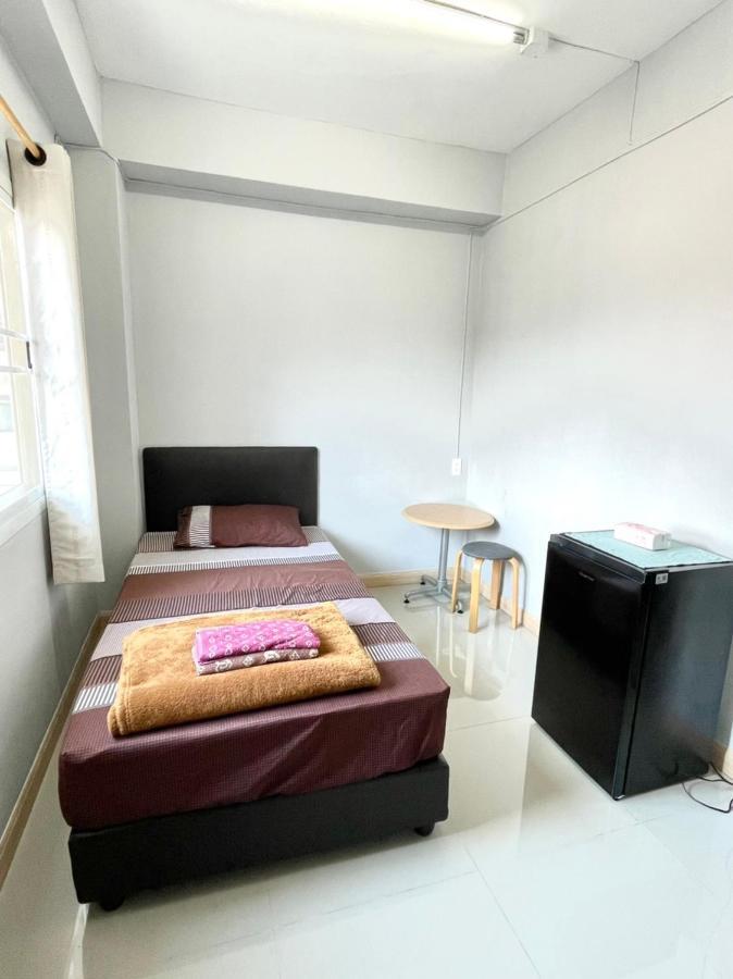 808 Bangkok Lägenhet Exteriör bild