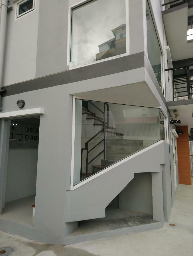 808 Bangkok Lägenhet Exteriör bild